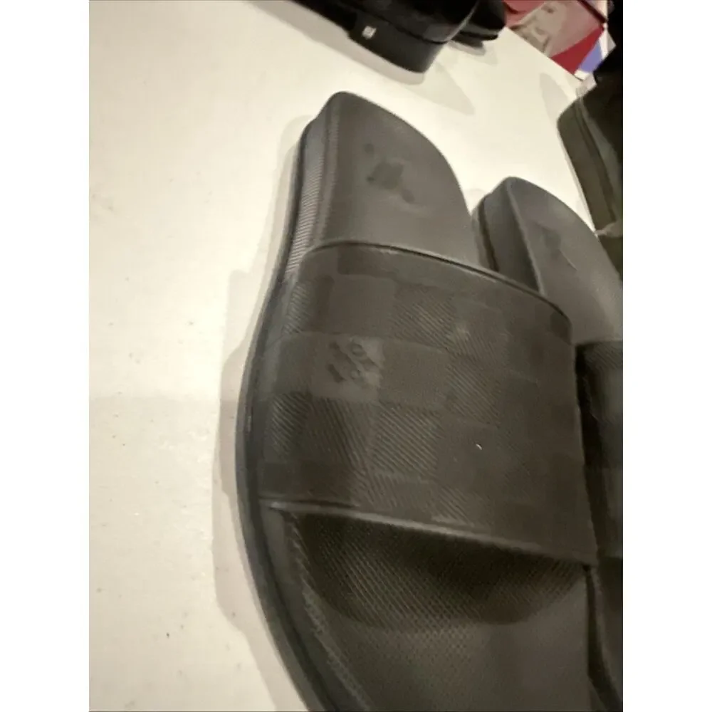 Louis Vuitton Damier Graphite men's Waterfront slides Size 9 Men’s